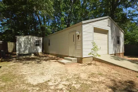 6384 Simpson Dr, Milton, FL 32570 photo 3