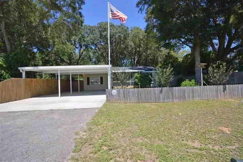 6384 Simpson Dr, Milton, FL 32570 photo 2