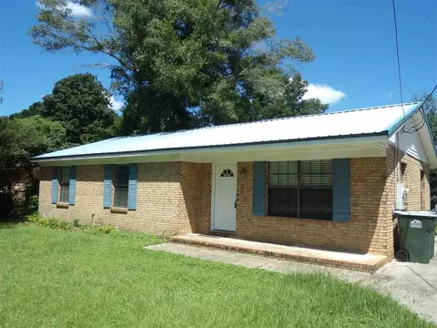 5062 Patterson Ln, Pace, FL 32571 photo 1