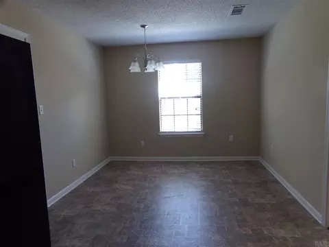 5062 Patterson Ln, Pace, FL 32571 photo 3