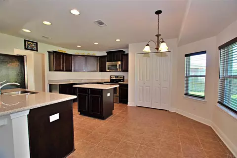 5654 Cane Syrup Cir, Pace, FL 32571 photo 5