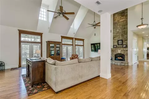 596 E Kingsfield Rd, Cantonment, FL 32533 photo 6