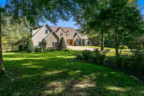 596 E Kingsfield Rd, Cantonment, FL 32533 photo 2