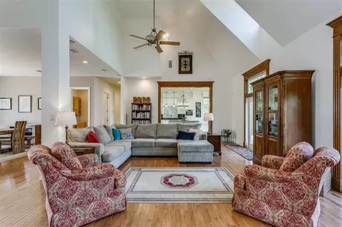 596 E Kingsfield Rd, Cantonment, FL 32533 photo 9
