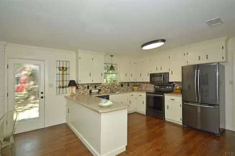 3236 Toby Ln, Pace, FL 32571 photo 3
