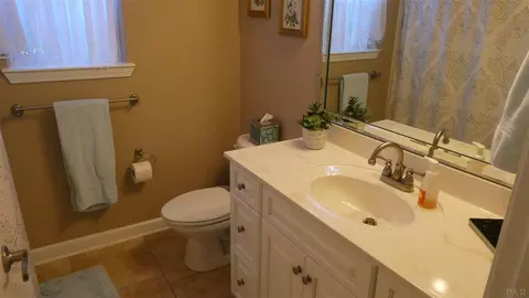 3848 Throne Ct, Milton, FL 32583 photo 22