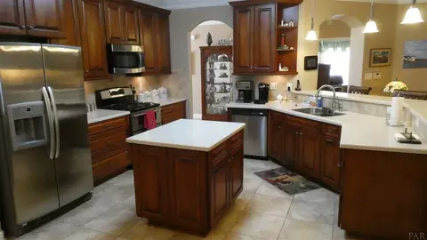 3848 Throne Ct, Milton, FL 32583 photo 8