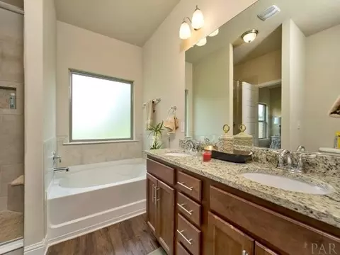 3821 Hawks Landing Cir, Pace, FL 32571 photo 13