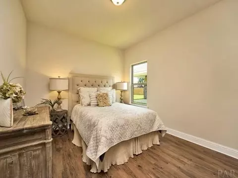 3821 Hawks Landing Cir, Pace, FL 32571 photo 8