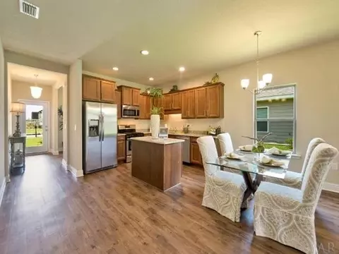 3821 Hawks Landing Cir, Pace, FL 32571 photo 6