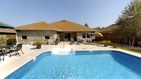 7927 Silver Maple Dr, Milton, FL 32583 photo 1