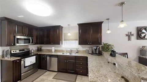 7927 Silver Maple Dr, Milton, FL 32583 photo 9