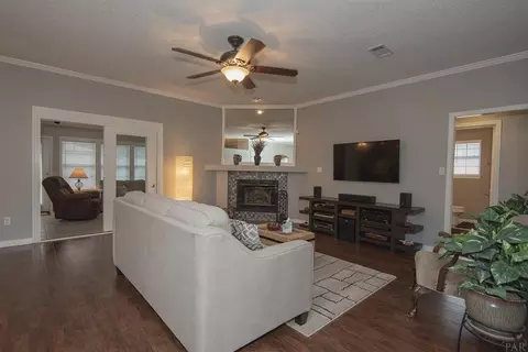 4273 Spindlewick Dr, Pace, FL 32571 photo 4