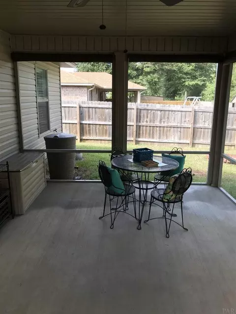 6574 Fall St, Milton, FL 32570 photo 11