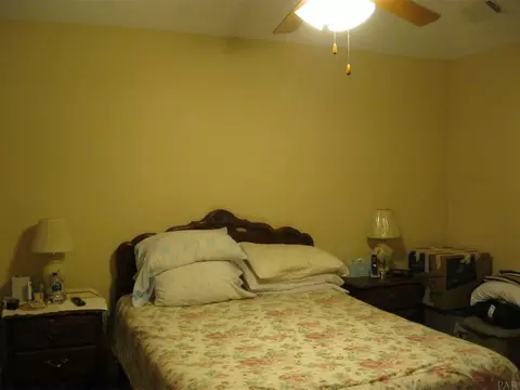 2410 Flintstone Dr, Cantonment, FL 32533 photo 15