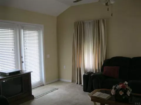 2410 Flintstone Dr, Cantonment, FL 32533 photo 8