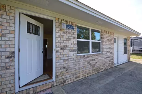 5057 Pennington Ln, Pace, FL 32571 photo 3