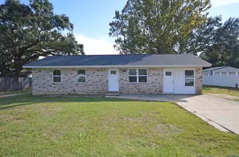 5057 Pennington Ln, Pace, FL 32571 photo 1