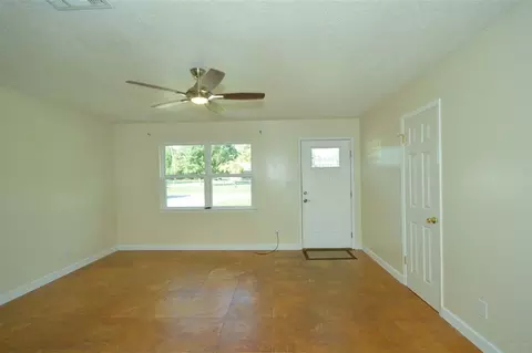 5057 Pennington Ln, Pace, FL 32571 photo 6