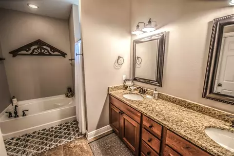 7970 Silver Maple Dr, Milton, FL 32583 photo 14