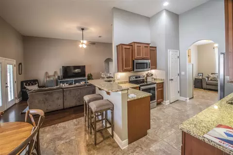 7970 Silver Maple Dr, Milton, FL 32583 photo 8