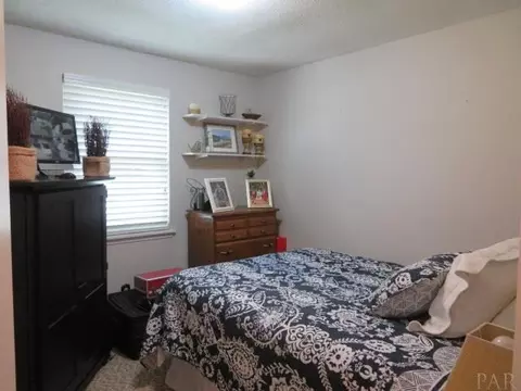 5401 Jenny Cir, Milton, FL 32571 photo 9