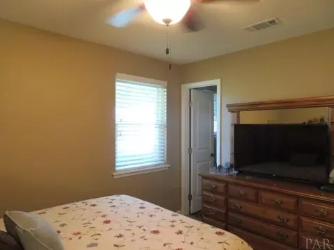 5401 Jenny Cir, Milton, FL 32571 photo 13