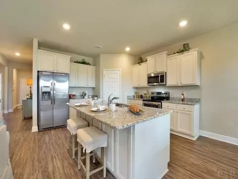 3834 Hawks Landing Cir, Pace, FL 32571 photo 5