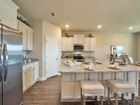 3834 Hawks Landing Cir, Pace, FL 32571 photo 4