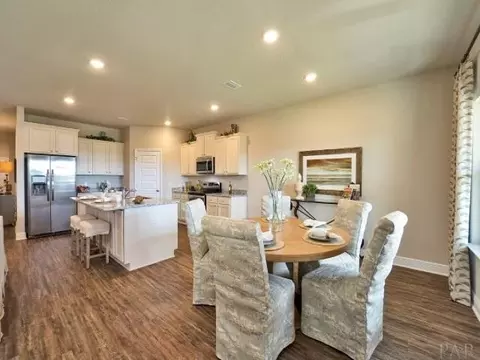 3834 Hawks Landing Cir, Pace, FL 32571 photo 7