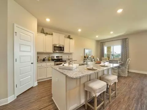 3834 Hawks Landing Cir, Pace, FL 32571 photo 3