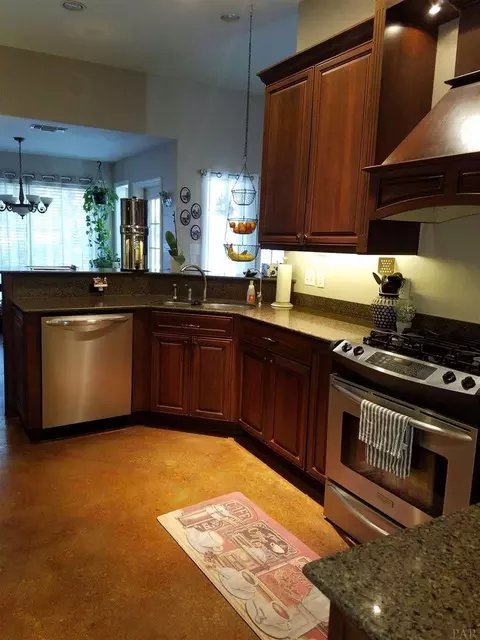 2033 Bay Point Blvd, Milton, FL 32583 photo 22