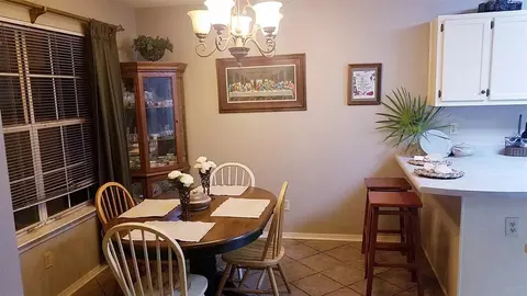 1660 Kinsale Dr, Cantonment, FL 32533 photo 6