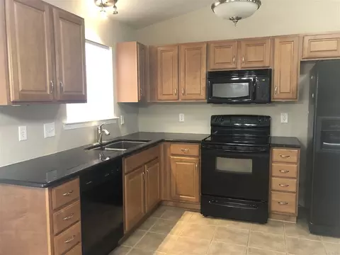 4476 Oak Forest Dr, Milton, FL 32583 photo 6