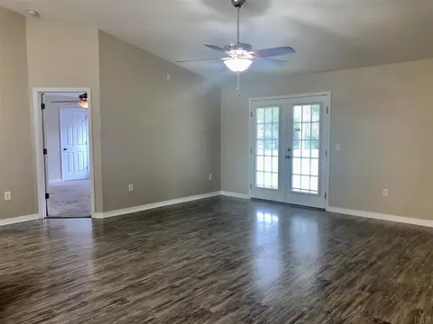 4476 Oak Forest Dr, Milton, FL 32583 photo 3