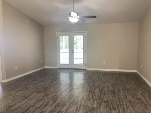 4476 Oak Forest Dr, Milton, FL 32583 photo 4