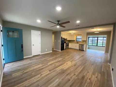 4741 Cyril Dr, Pace, FL 32571 photo 1
