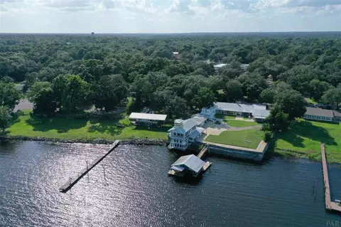 7063 Oak St, Milton, FL 32583 photo 1