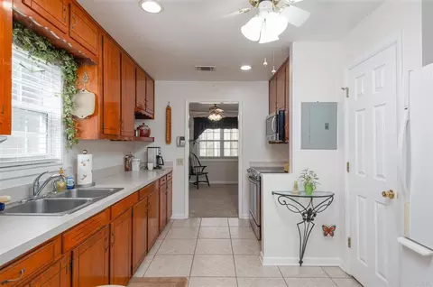 2705 Pine Forest Rd, Cantonment, FL 32533 photo 10