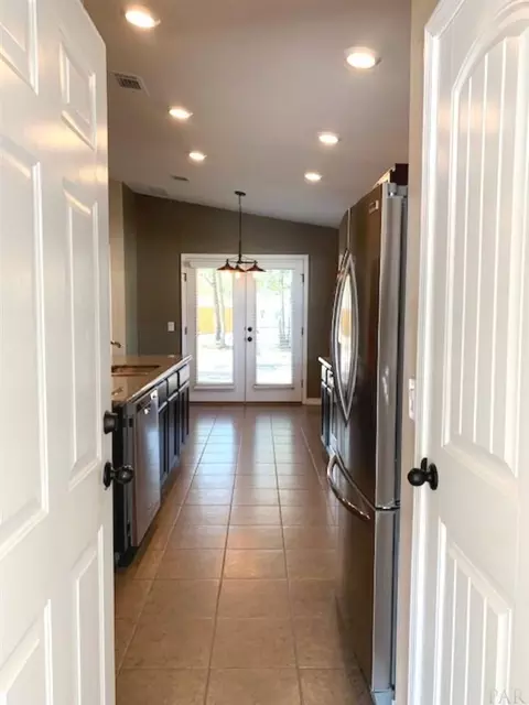 4313 Village Oak Ln, Pace, FL 32571 photo 6