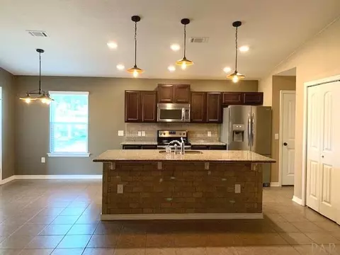 4313 Village Oak Ln, Pace, FL 32571 photo 3