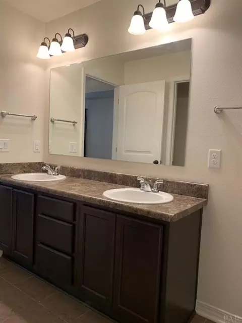 4313 Village Oak Ln, Pace, FL 32571 photo 12