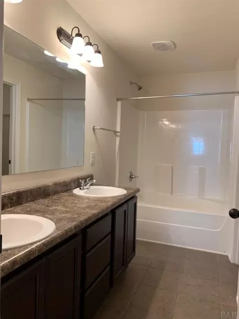 4313 Village Oak Ln, Pace, FL 32571 photo 11