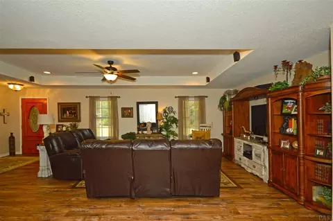 2852 Tunnel Rd, Pace, FL 32571 photo 13