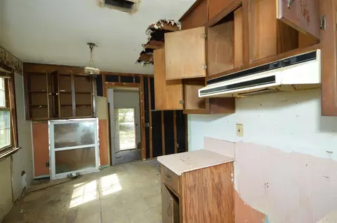 8950 Echo Ln, Milton, FL 32570 photo 9
