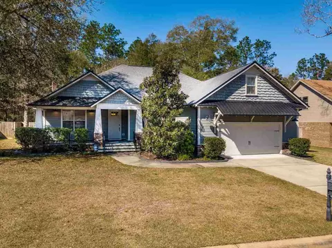 6018 Trestle St, Crestview, FL 32536 photo 2