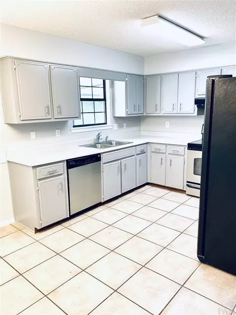 4442 Angie Ln, Pace, FL 32571 photo 8
