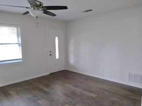 521 Ayers St, Molino, FL 32577 photo 10