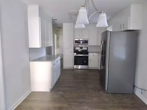 521 Ayers St, Molino, FL 32577 photo 1