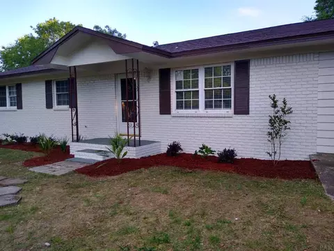 521 Ayers St, Molino, FL 32577 photo 2